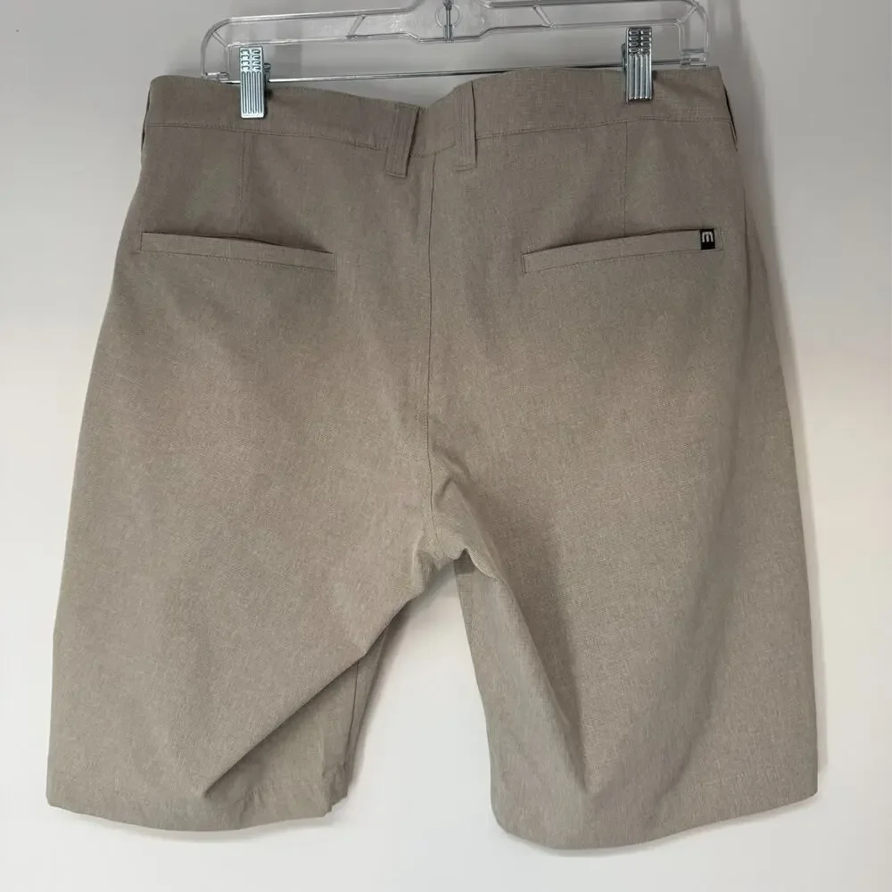 Travis Mathew Golf Chino Shorts Men 32 Beige Stretch Performance Athletic 1MM208